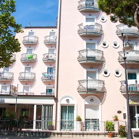 Hotel Laura تْشيزيناتيكو المظهر الخارجي الصورة